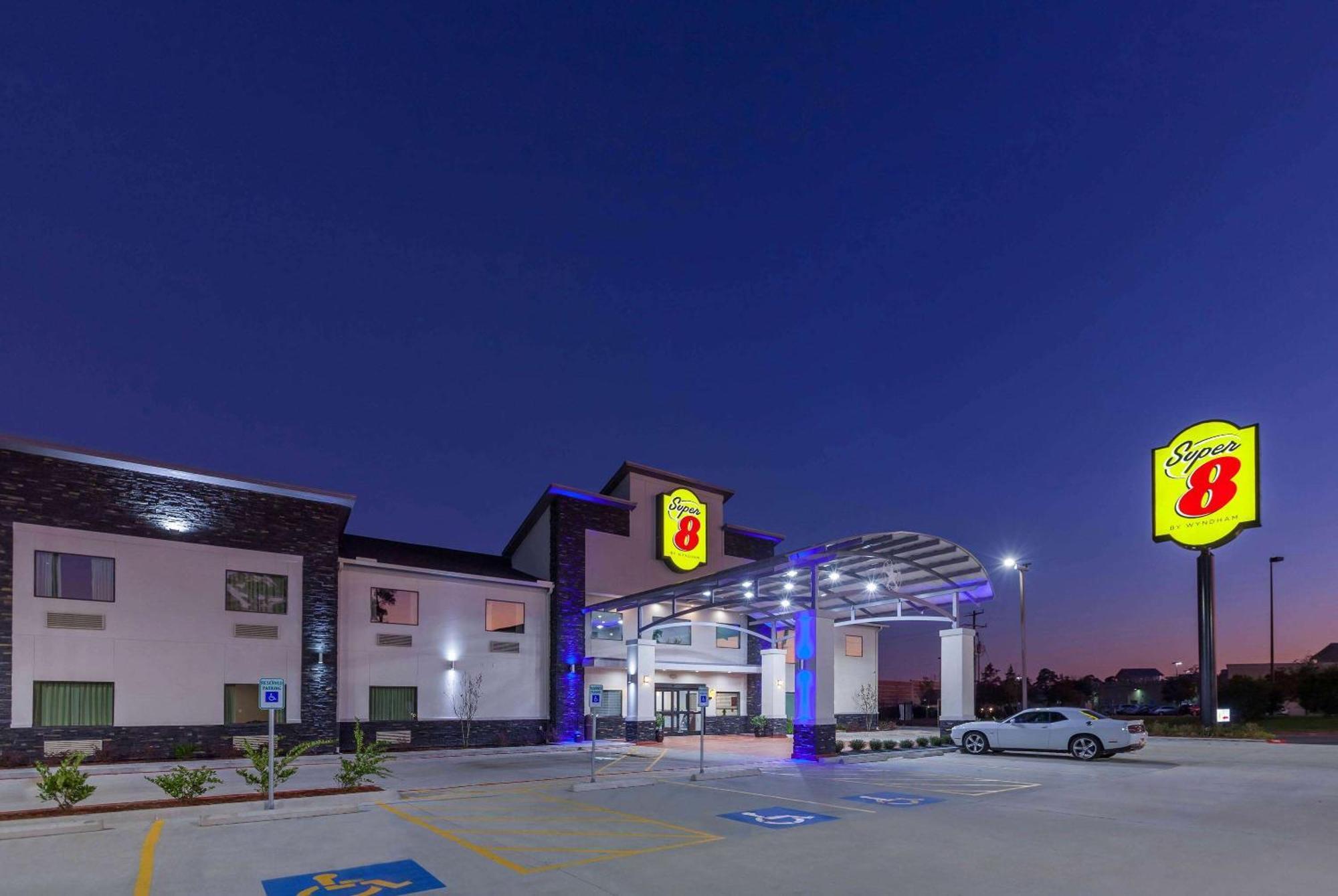 Super 8 By Wyndham Kingwood Houston North Hotel Porter Exterior foto